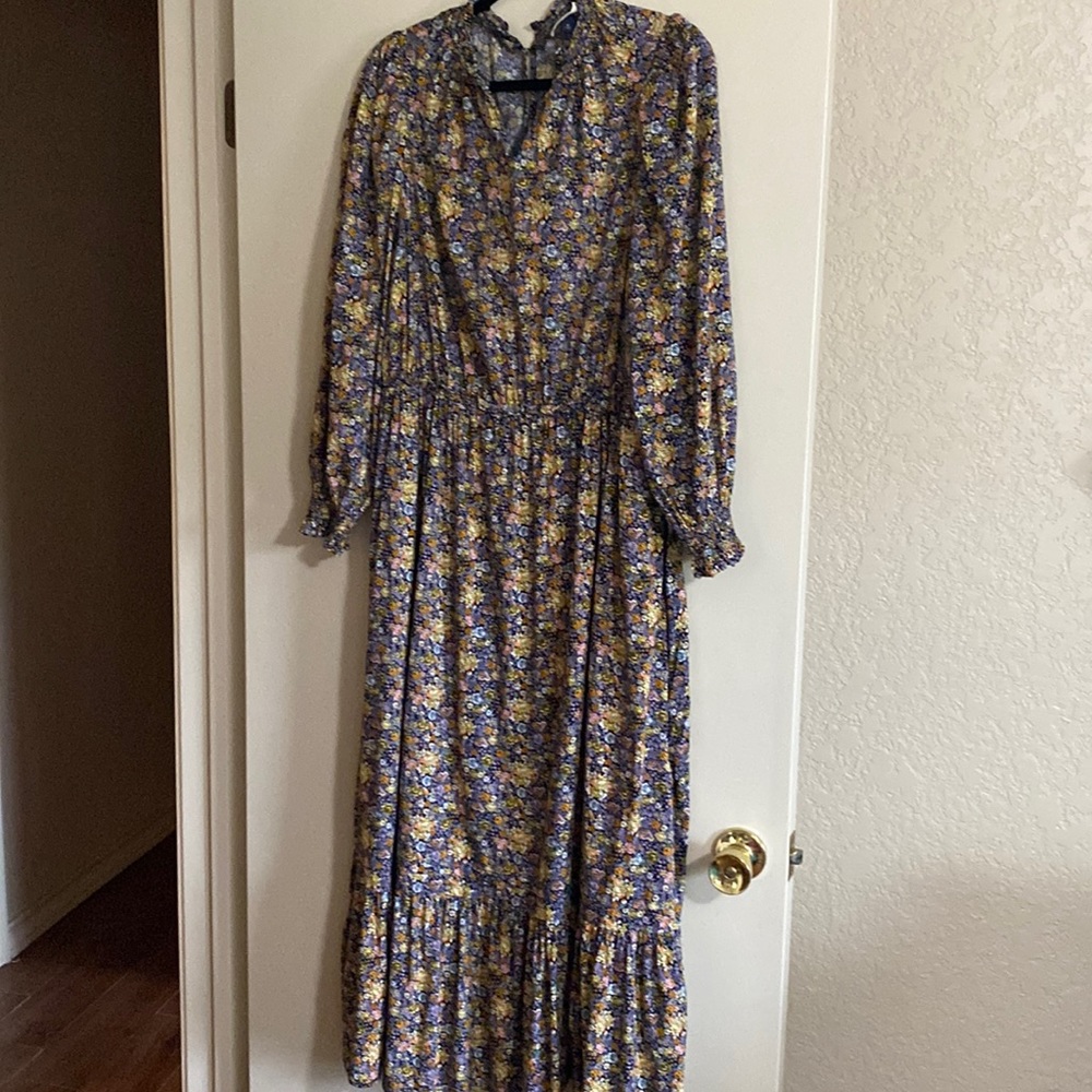 Maxi floral print dress